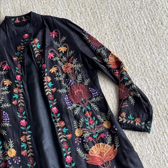 Embroidered Floral Black Jacket - Picture 4 of 7